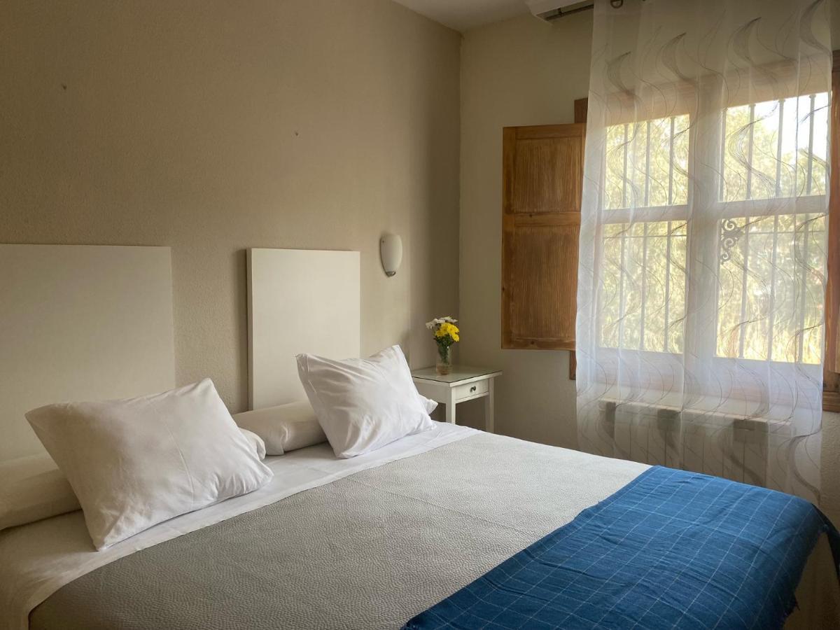 โฮสตัล โมสกาเตล Hotel มาลากา ภายนอก รูปภาพ